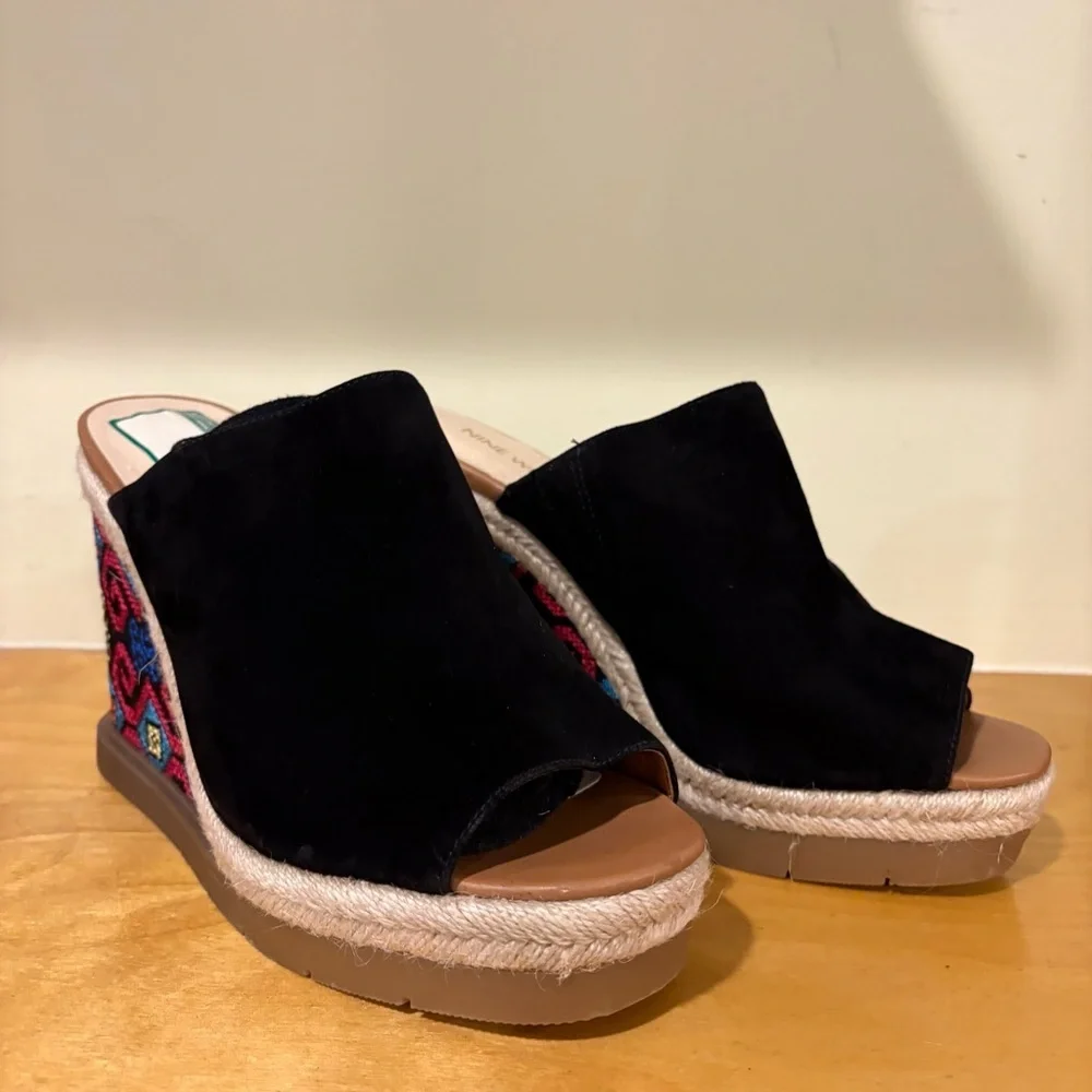 Nine West Black Color Wedge Peep-Toe Sandals